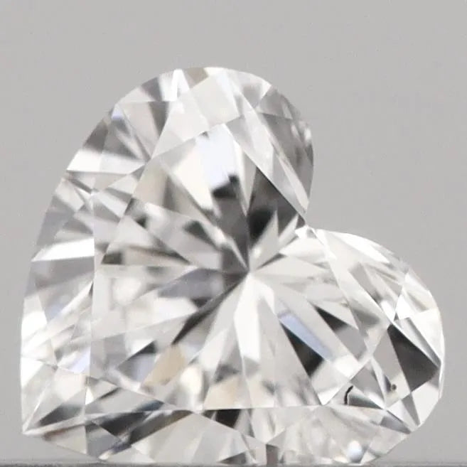0.28ct Heart Lab Grown Diamond (Colour E, Clarity VVS2, IGI Certified)