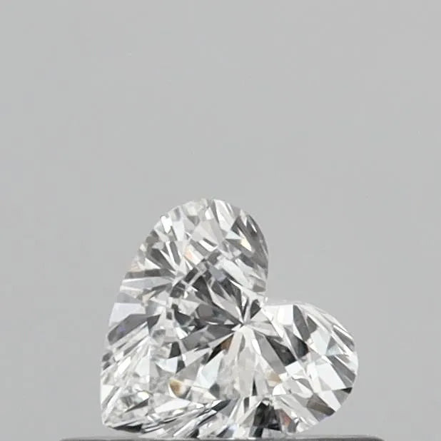0.30ct Heart Lab Grown Diamond (Colour D, Clarity VVS2, IGI Certified)