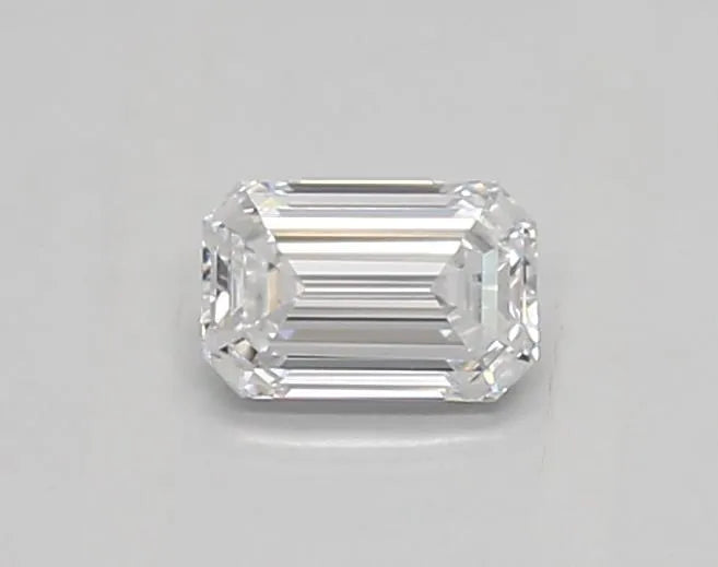 0.32ct Emerald Lab Grown Diamond (Colour D, Clarity VVS2, IGI Certified)