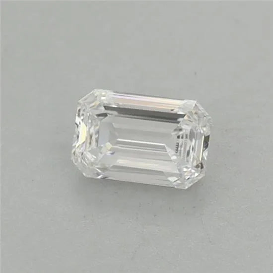 0.33ct Emerald Lab Grown Diamond (Colour D, Clarity VVS2, IGI Certified)