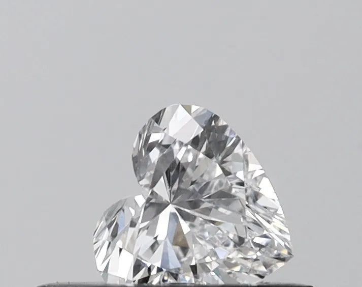 0.34ct Heart Lab Grown Diamond (Colour D, Clarity VVS2, IGI Certified)