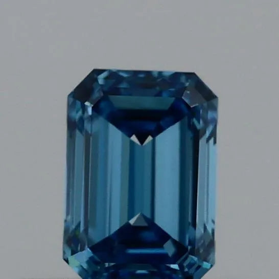 0.39ct Emerald Lab Grown Diamond (Colour Fancy Vivid Blue, Clarity VVS2, IGI Certified)