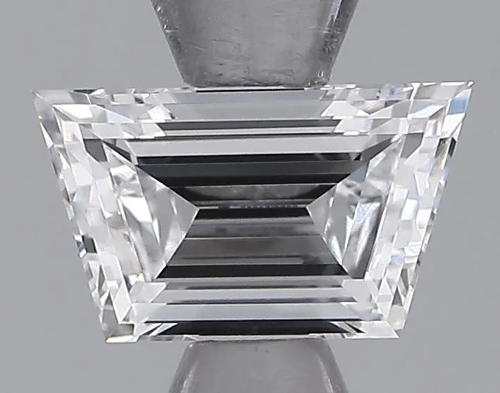 0.56ct Trapeze Lab Grown Diamond (Colour D, Clarity VVS2, IGI Certified)