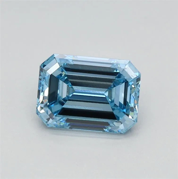 0.74ct Emerald Lab Grown Diamond (Colour Fancy Vivid Blue, Clarity VVS2, IGI Certified)