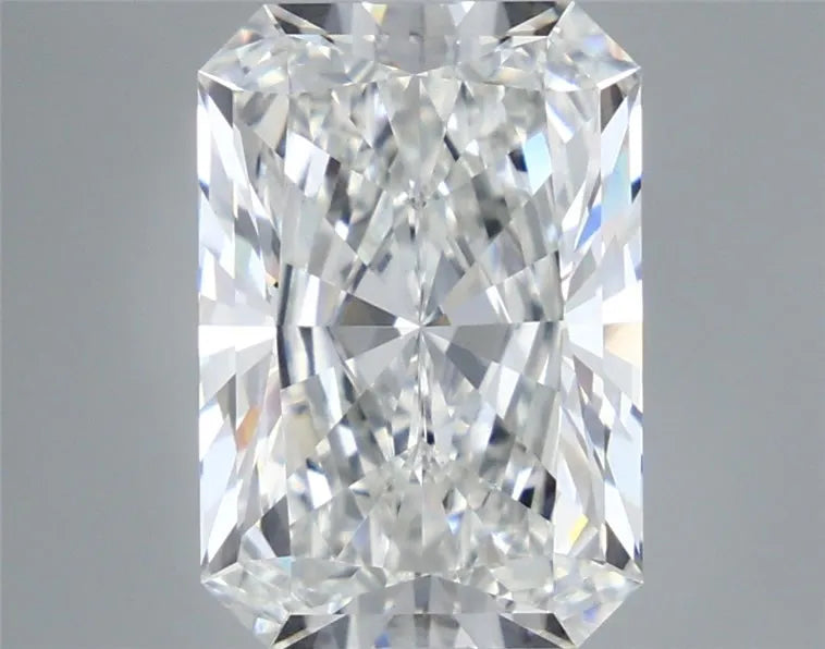 5.07ct Radiant Lab Grown Diamond (Colour F, Clarity VVS2, IGI Certified)