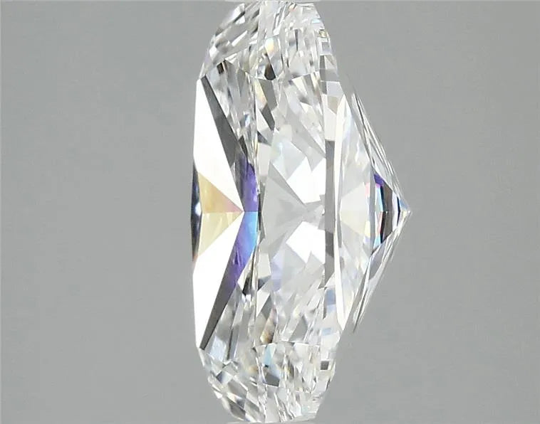 3.58ct Cushion modified Lab Grown Diamond (Colour E, Clarity VVS2, IGI Certified)