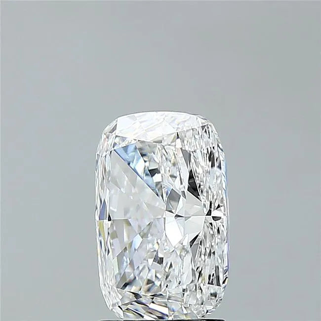 2.71ct Cushion modified Lab Grown Diamond (Colour E, Clarity VVS2, IGI Certified)