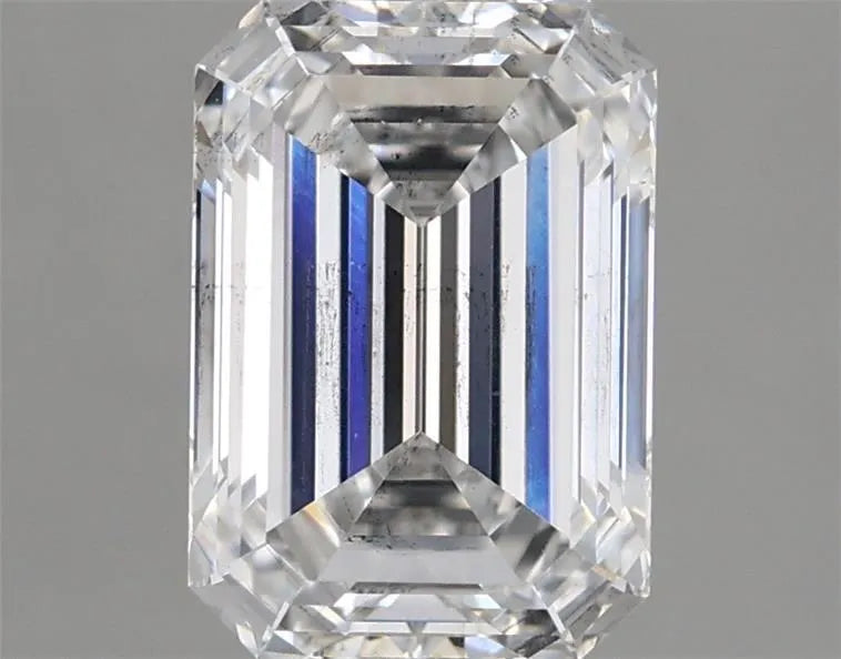 2.21ct Emerald Lab Grown Diamond (Colour F, Clarity SI1, IGI Certified)