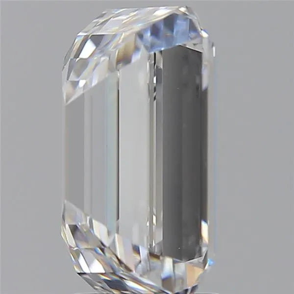4.07ct Emerald Lab Grown Diamond (Colour D, Clarity VVS2, IGI Certified)