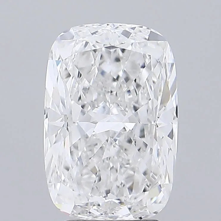 4.05ct Cushion modified Lab Grown Diamond (Colour E, Clarity VVS2, IGI Certified)