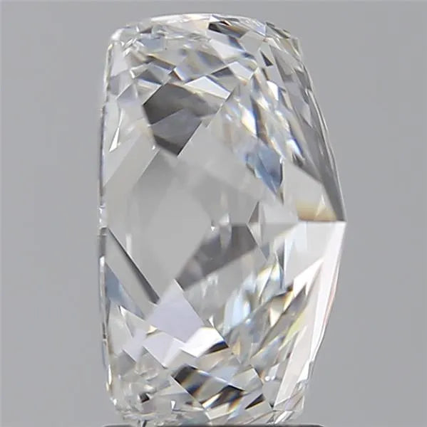 3.57ct Cushion modified Lab Grown Diamond (Colour E, Clarity VVS2, IGI Certified)