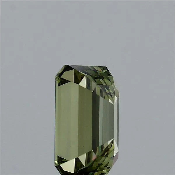 2.08ct Emerald Lab Grown Diamond (Colour Fancy Vivid Green, Clarity VVS2, IGI Certified)