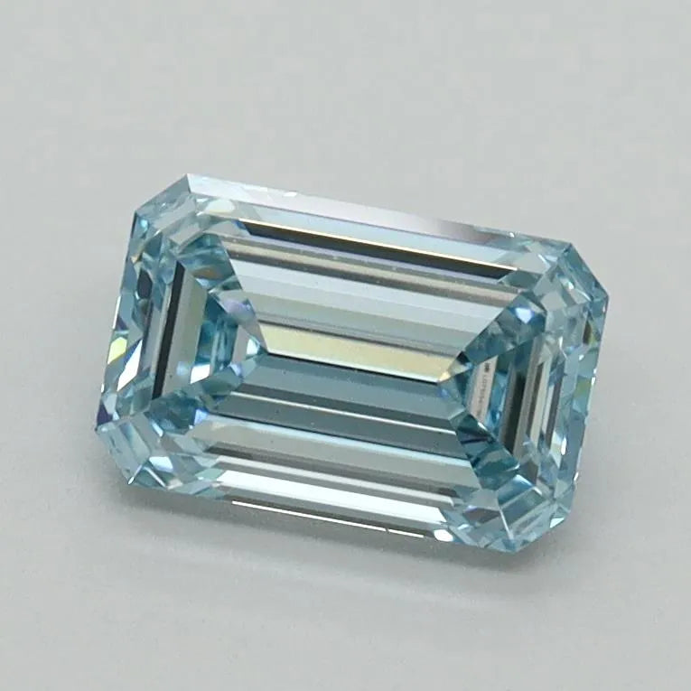 1.01ct Emerald Lab Grown Diamond (Colour Fancy Intense Blue, Clarity VVS2, IGI Certified)