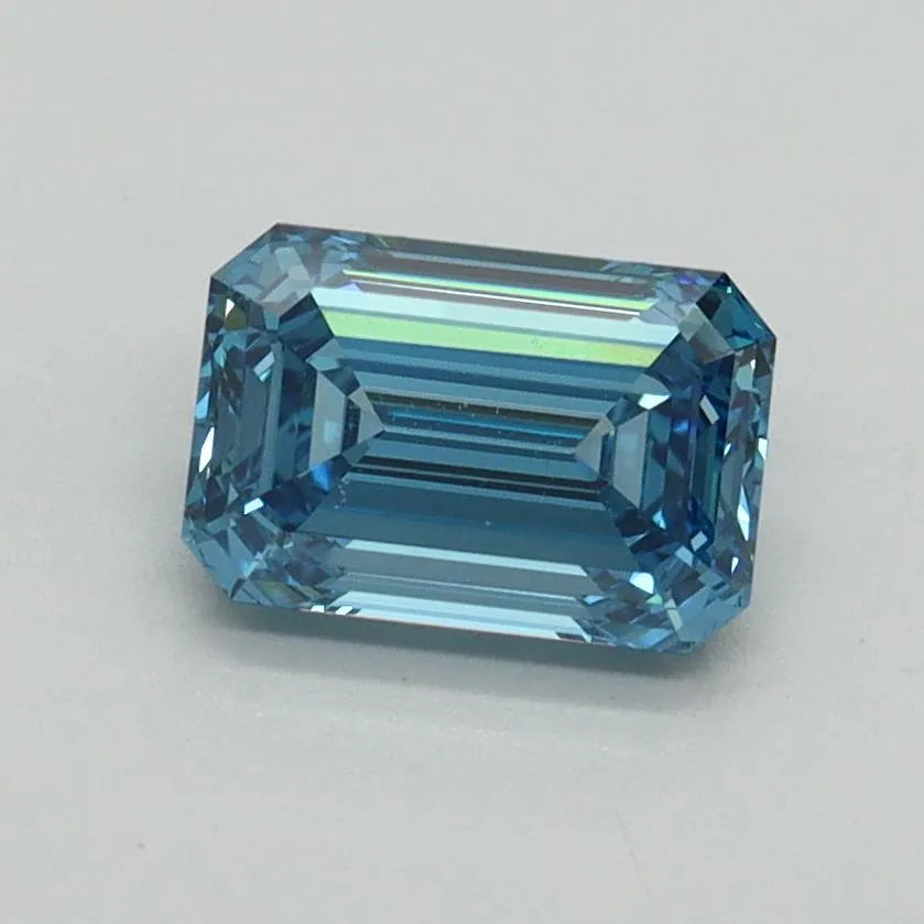 1.02ct Emerald Lab Grown Diamond (Colour Fancy Vivid Blue, Clarity VVS2, IGI Certified)