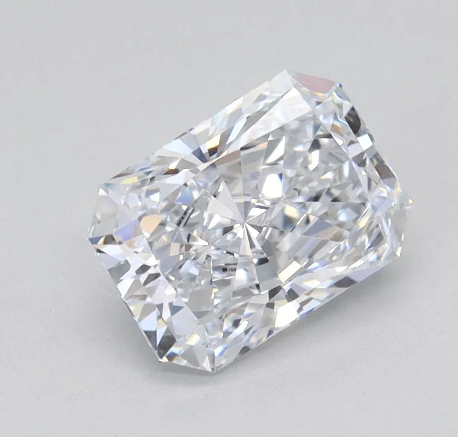 1.03ct Radiant Lab Grown Diamond (Colour F, Clarity VVS1, IGI Certified)