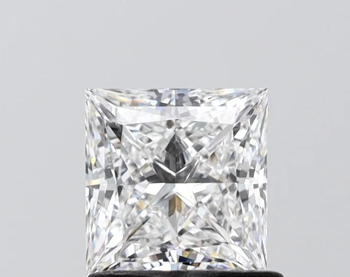 1.04ct Princess Lab Grown Diamond (Colour D, Clarity VVS2, IGI Certified)