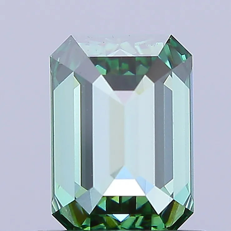 1.05ct Emerald Lab Grown Diamond (Colour Fancy Vivid Green, Clarity VVS2, IGI Certified)