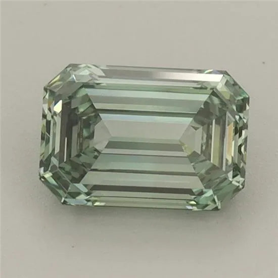 1.07ct Emerald Lab Grown Diamond (Colour Fancy Vivid Green, Clarity VVS2, IGI Certified)