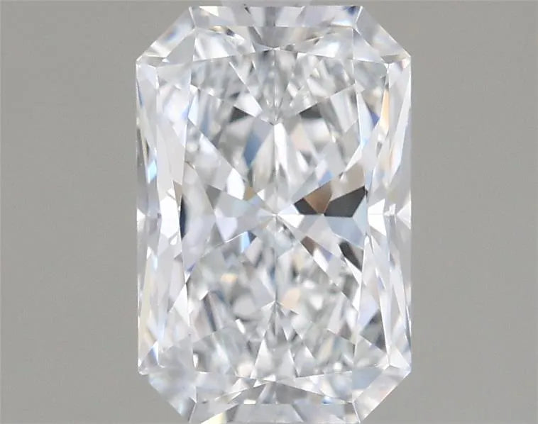 1.23ct Radiant Lab Grown Diamond (Colour E, Clarity VVS2, IGI Certified)