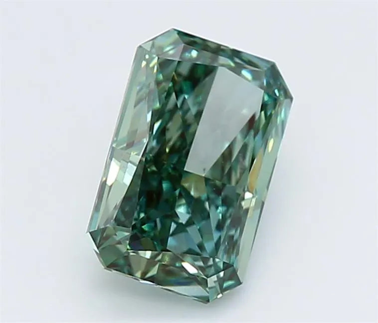 1.48ct Radiant Lab Grown Diamond (Colour Fancy Vivid Green, Clarity VVS2, IGI Certified)