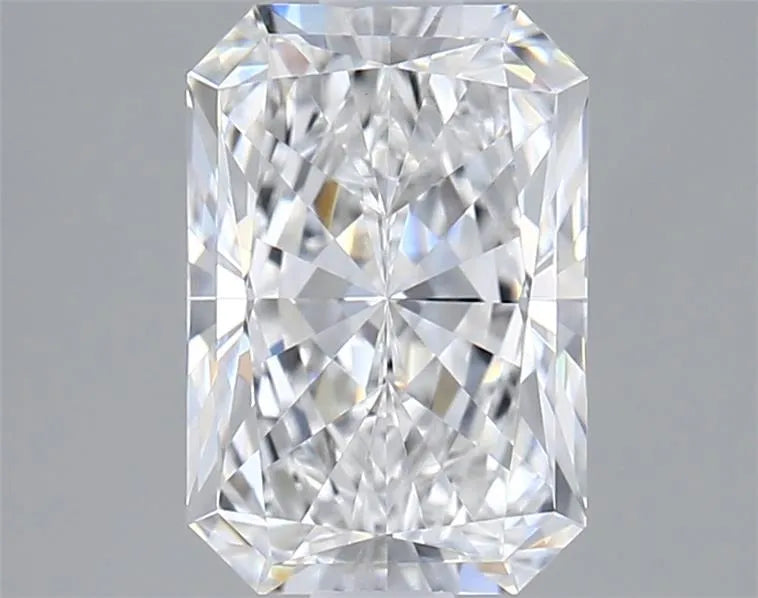 1.51ct Radiant Lab Grown Diamond (Colour E, Clarity VVS2, IGI Certified)