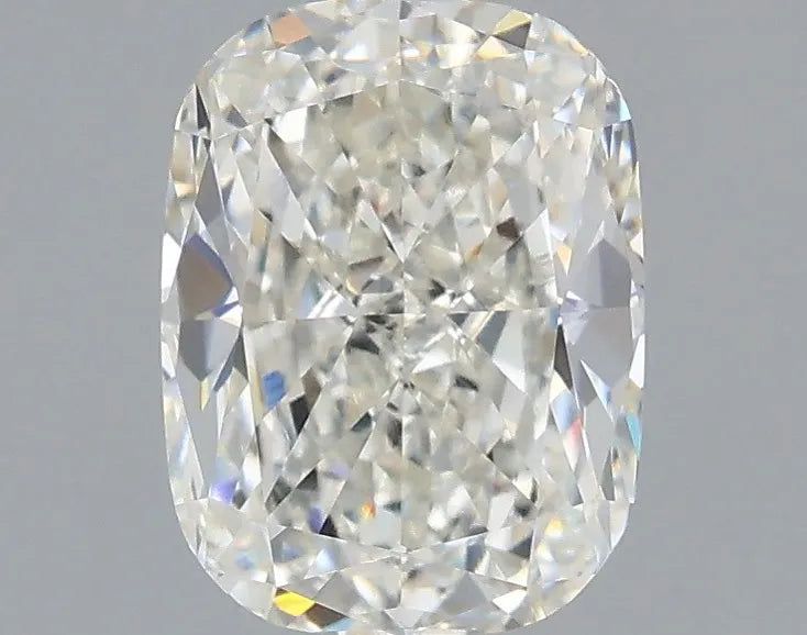 1.52ct Cushion modified Lab Grown Diamond (Colour G, Clarity VVS2, IGI Certified)