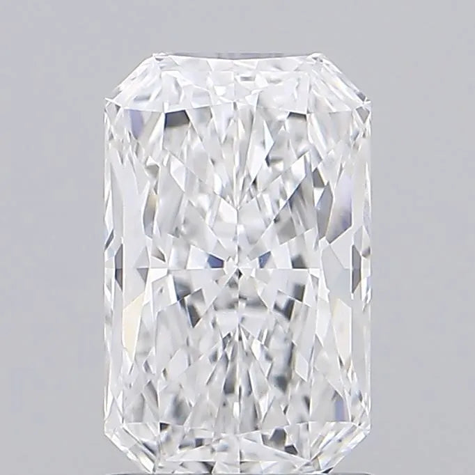 1.52ct Radiant Lab Grown Diamond (Colour E, Clarity VVS2, IGI Certified)