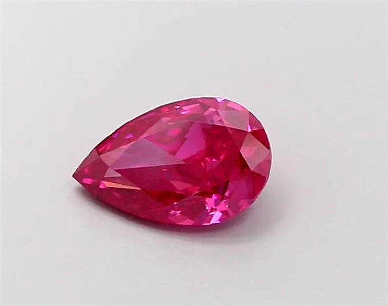1.53ct Pear Lab Grown Diamond (Colour Fancy Vivid Pink, Clarity VS2, IGI Certified)