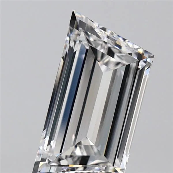 1.53ct Trapeze Lab Grown Diamond (Colour F, Clarity VVS2, IGI Certified)