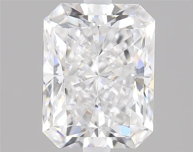 1.54ct Radiant Lab Grown Diamond (Colour E, Clarity VS1, IGI Certified)
