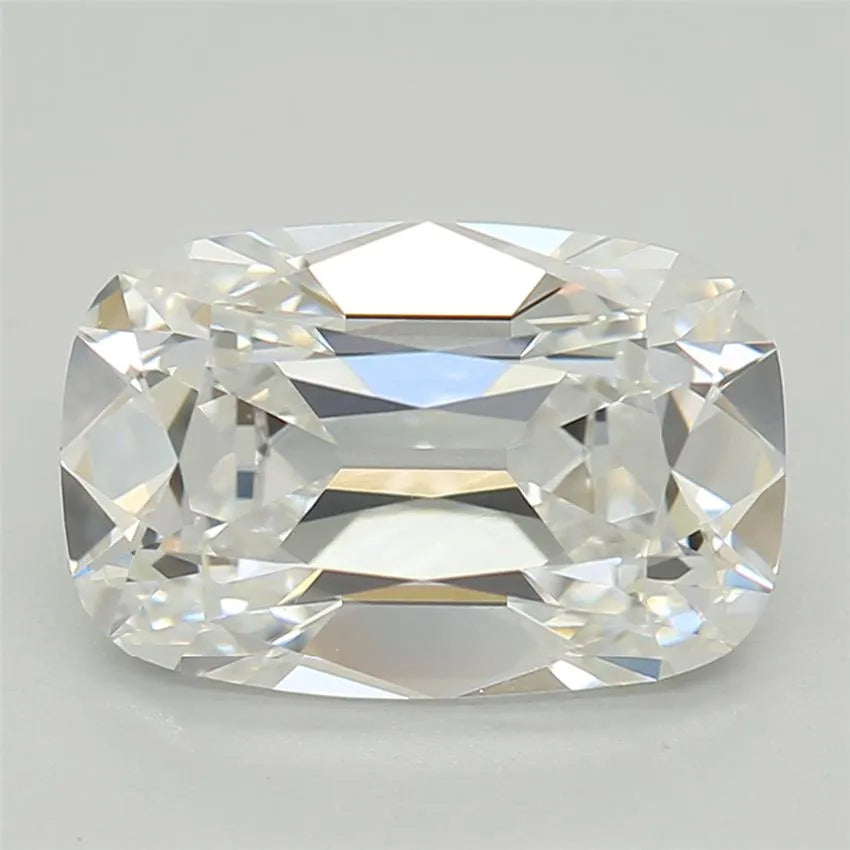 1.55ct Cushion modified Lab Grown Diamond (Colour E, Clarity VVS2, IGI Certified)