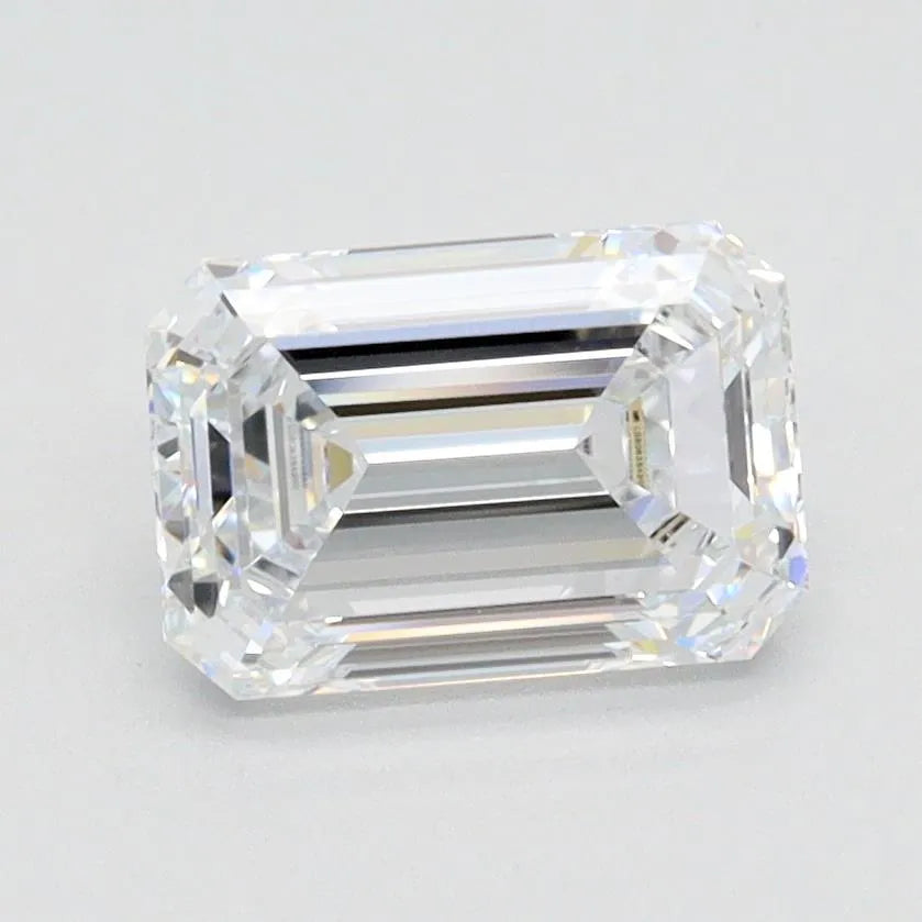 1.57ct Emerald Lab Grown Diamond (Colour E, Clarity VVS2, IGI Certified)