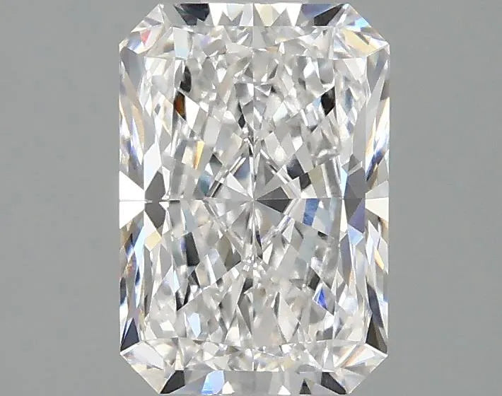 1.59ct Radiant Lab Grown Diamond (Colour E, Clarity VVS1, IGI Certified)
