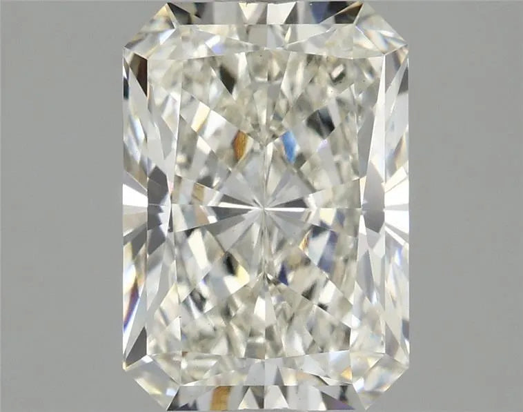 1.84ct Radiant Lab Grown Diamond (Colour H, Clarity VVS2, IGI Certified)