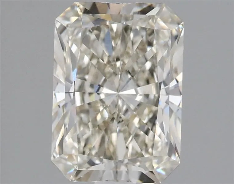 1.91ct Radiant Lab Grown Diamond (Colour I, Clarity VVS2, IGI Certified)
