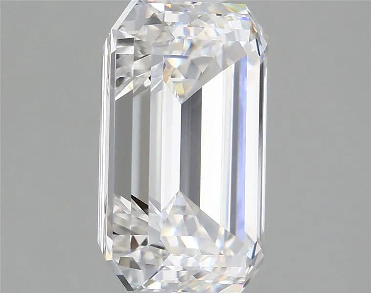 2.12ct Emerald Lab Grown Diamond (Colour E, Clarity VVS2, IGI Certified)