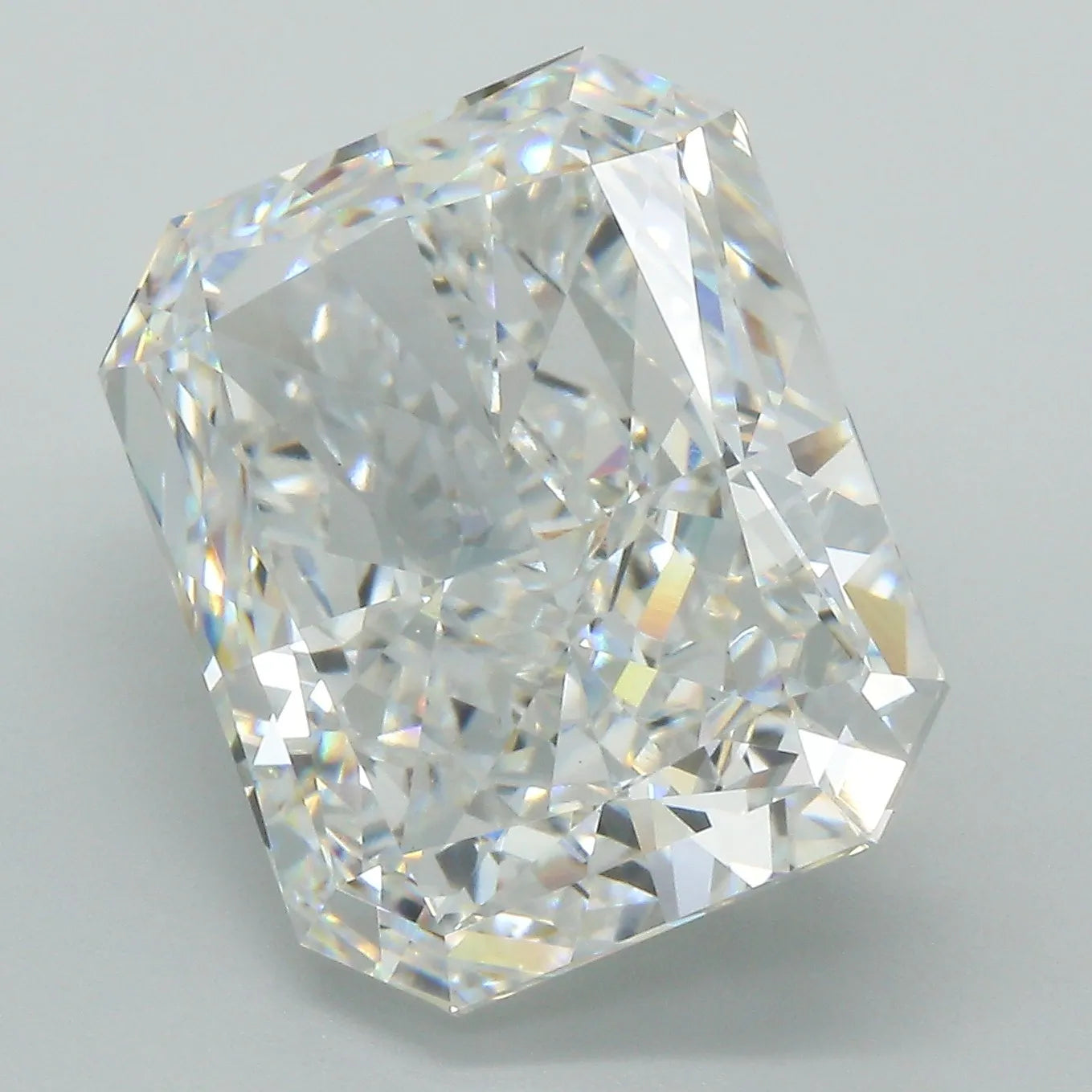 14.36ct Radiant Lab Grown Diamond (Colour F, Clarity VVS2, Cut VG, IGI Certified)