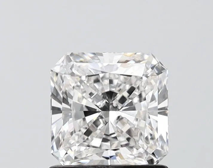 1.03ct Square radiant Lab Grown Diamond (Colour E, Clarity VVS2, IGI Certified)