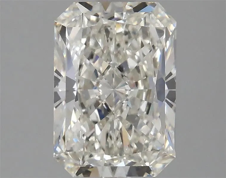2.24ct Radiant Lab Grown Diamond (Colour G, Clarity VS2, IGI Certified)
