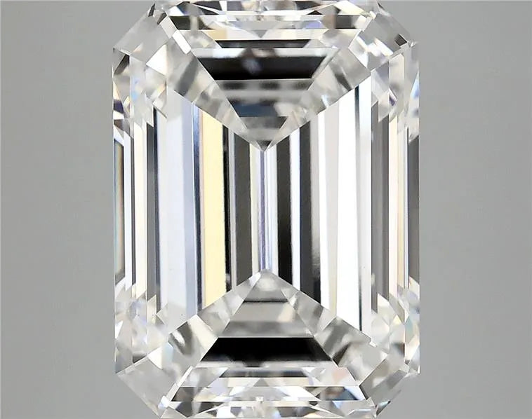 8.22ct Emerald Lab Grown Diamond (Colour E, Clarity VVS2, IGI Certified)