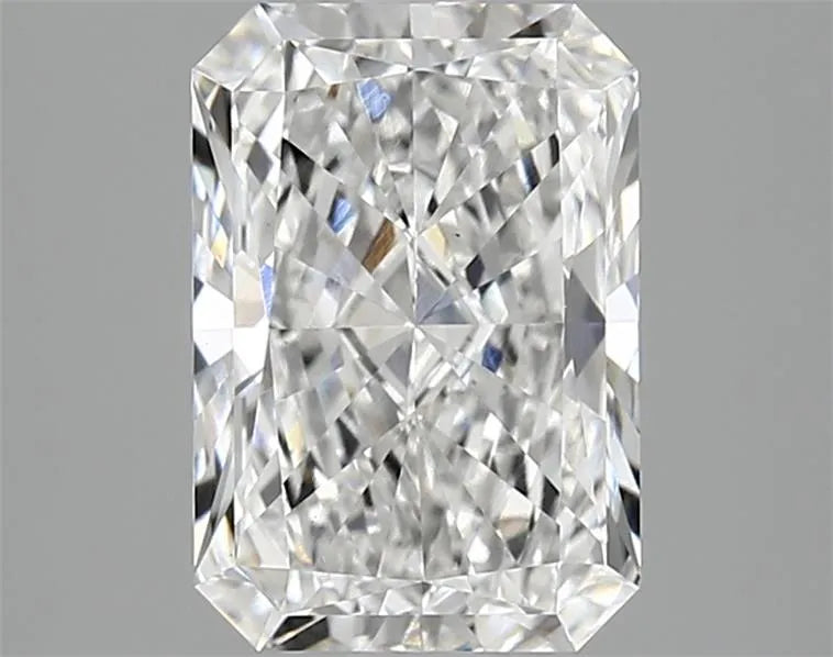 2.85ct Radiant Lab Grown Diamond (Colour E, Clarity VS1, IGI Certified)