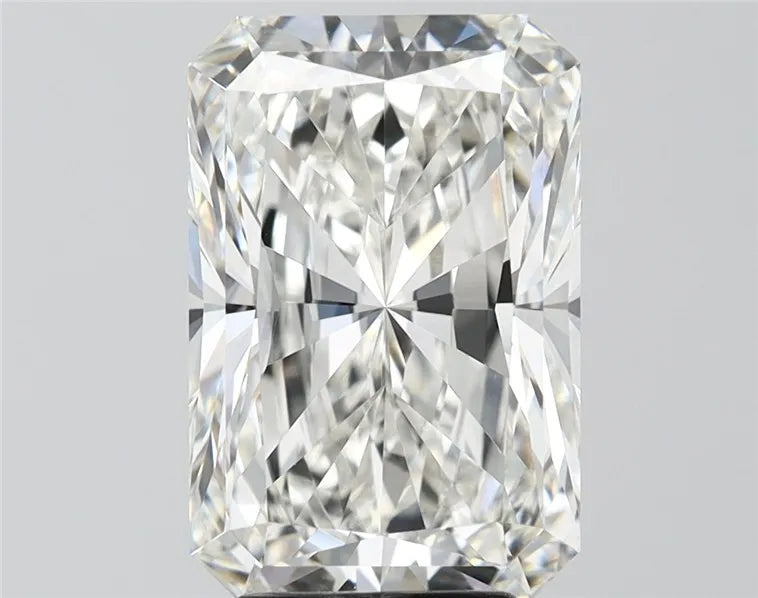 5.02ct Radiant Lab Grown Diamond (Colour G, Clarity VVS2, IGI Certified)