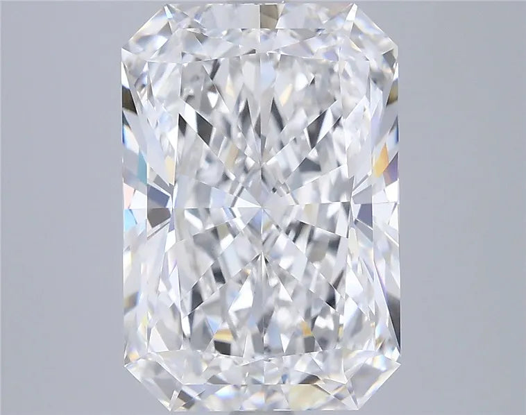5.54ct Radiant Lab Grown Diamond (Colour E, Clarity VVS2, IGI Certified)