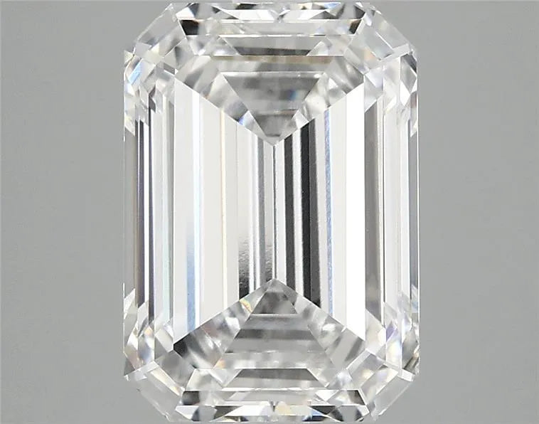 4.06ct Emerald Lab Grown Diamond (Colour E, Clarity VVS2, IGI Certified)