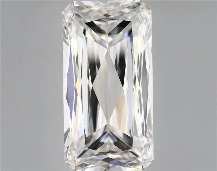 19.46ct Radiant Lab Grown Diamond (Colour E, Clarity VS1, IGI Certified)