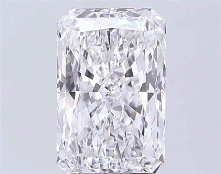 3.01ct Radiant Lab Grown Diamond (Colour E, Clarity VVS2, IGI Certified)