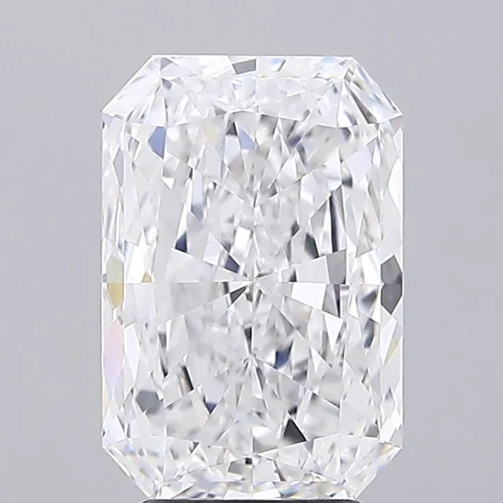 3.71ct Radiant Lab Grown Diamond (Colour E, Clarity VVS1, IGI Certified)
