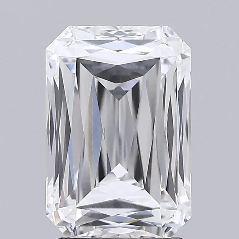 2.61ct Radiant Lab Grown Diamond (Colour E, Clarity VVS2, IGI Certified)