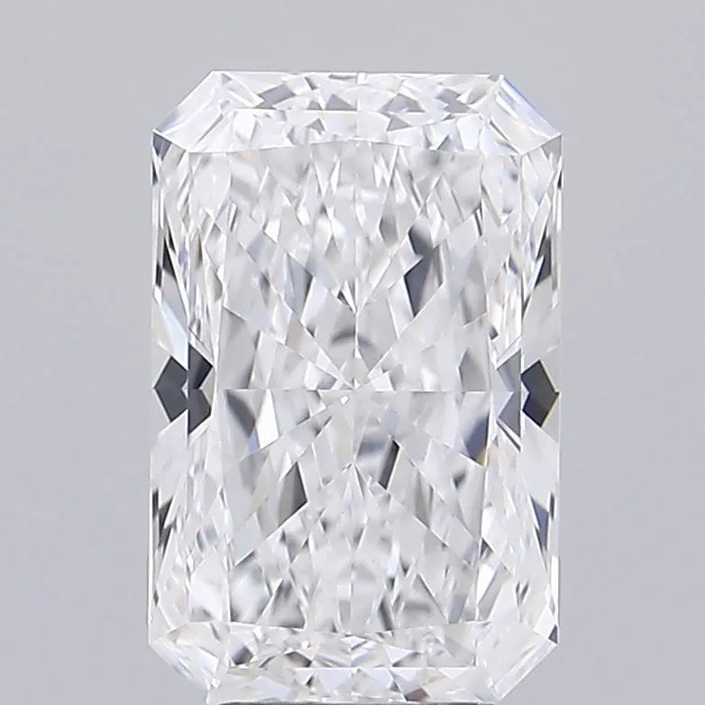 3.77ct Radiant Lab Grown Diamond (Colour E, Clarity VVS2, IGI Certified)