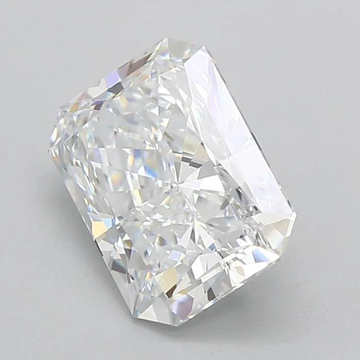2.00ct Radiant Lab Grown Diamond (Colour D, Clarity VVS1, IGI Certified)